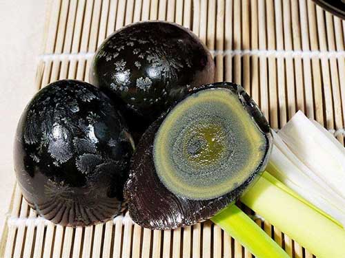 松花蛋怎么做出來的,松花蛋是怎么形成的
