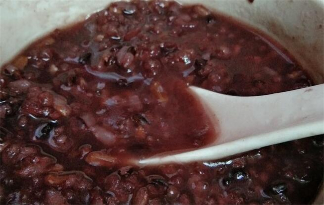 養(yǎng)胃粥有哪些食材，養(yǎng)胃粥怎么做