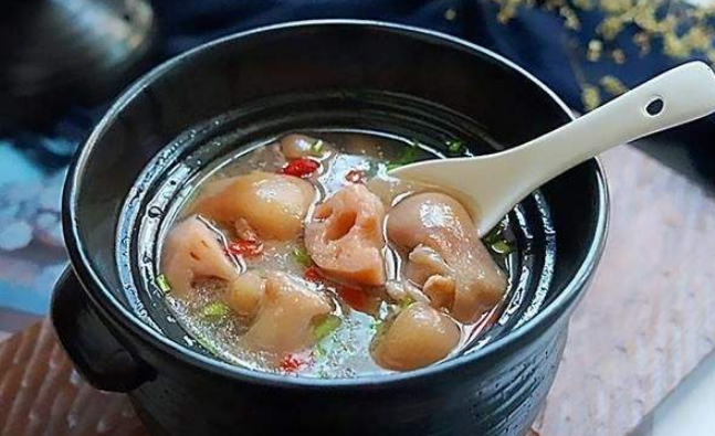 豬蹄蓮藕湯為什么會變黑，蓮藕湯怎么不黑