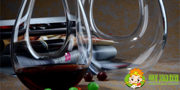 u形醒酒器如何用，u形和大肚醒酒器的區(qū)別