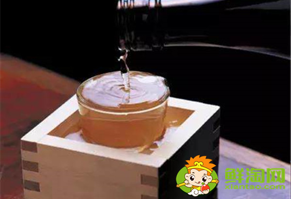 日本清酒為什么要倒溢出來，日本清酒原酒和生酒的區(qū)別