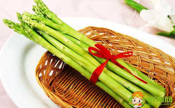 蘆筍是什么季節(jié)的蔬菜，蘆筍是蘆葦?shù)母堪l(fā)出的嫩芽