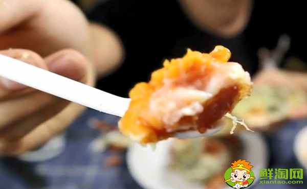 面包蟹蟹膏是灰色的嗎，面包蟹蟹膏邊上白色可以吃嗎