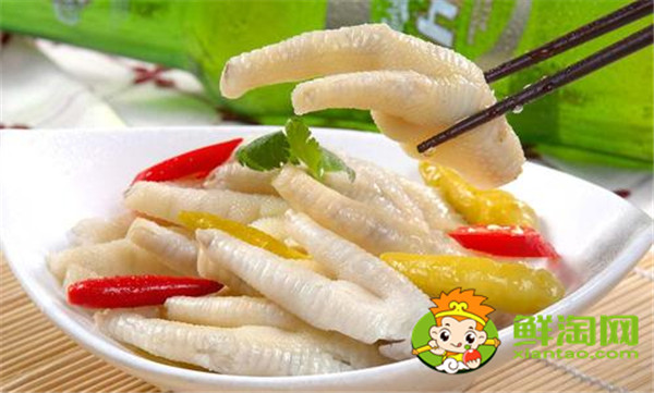 泡椒起白了還可以吃嗎,泡椒鳳爪浮了一層白膜
