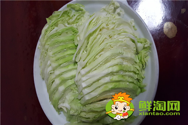 手撕包菜最簡單的做法，卷心菜煮湯