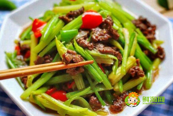 芹菜炒牛肉可以加洋蔥嗎，芹菜炒牛肉怎么做才嫩