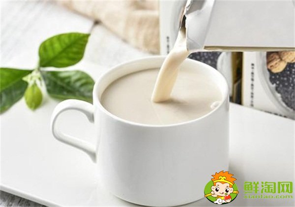 牛奶晚上什么時候喝最好,晚上喝純牛奶會胖嗎