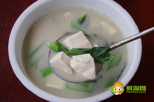 菠菜跟豆腐可以同時吃嗎，菠菜和豆腐一起有毒的謠言終于破了