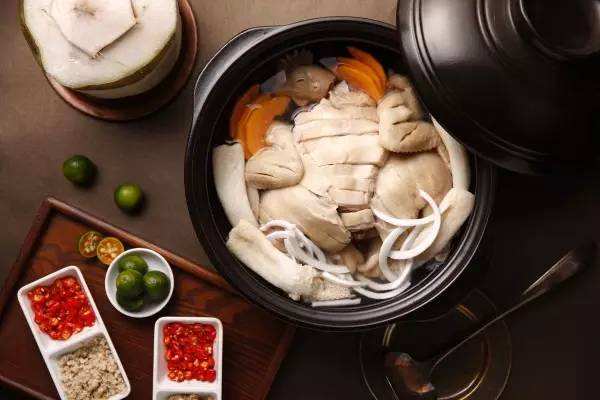 一頓椰子雞火鍋熱量高嗎