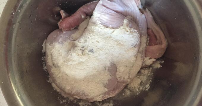 豬肚怎么洗才干凈，豬肚怎么洗干凈沒(méi)異味