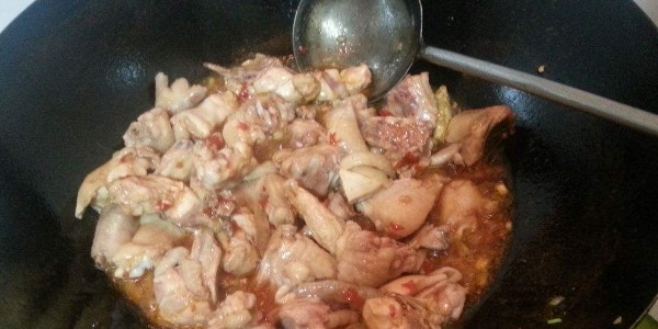 電飯鍋雞肉燜飯的做法