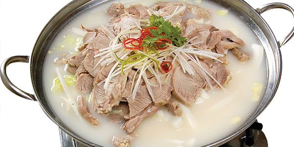 怎樣熬羊肉湯才能發(fā)白