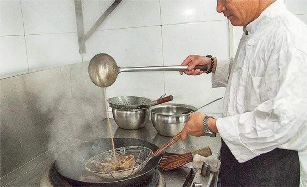 燉羊頭肉放什么調(diào)料
