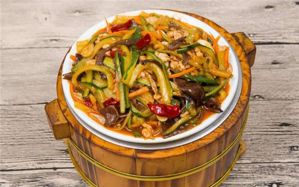 煲仔飯是哪個省的傳統(tǒng)美食