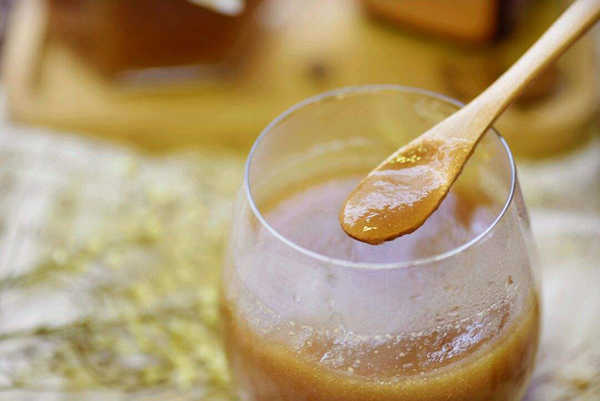 秋梨膏的幾種做法 喝秋梨膏有什么好處（潤肺止咳）