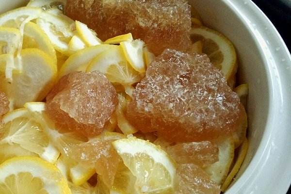 冰糖檸檬膏的做法 喝酒抽煙熬夜必備（排毒養(yǎng)顏）